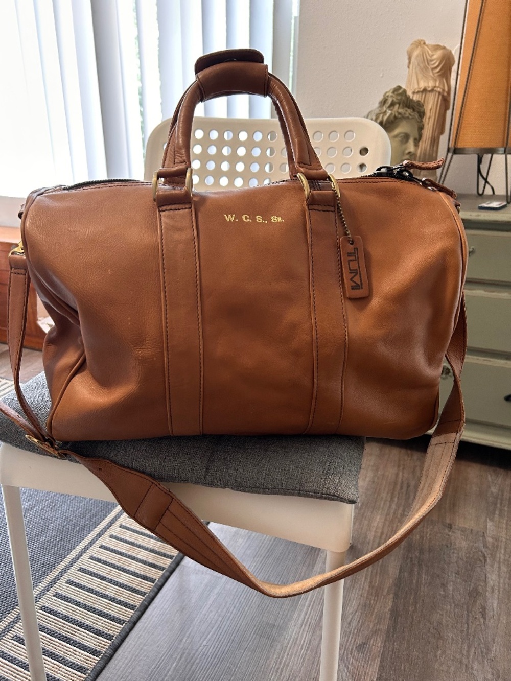 Tumi Colombia vintage rare tan genuine leather small duffel weekender bag